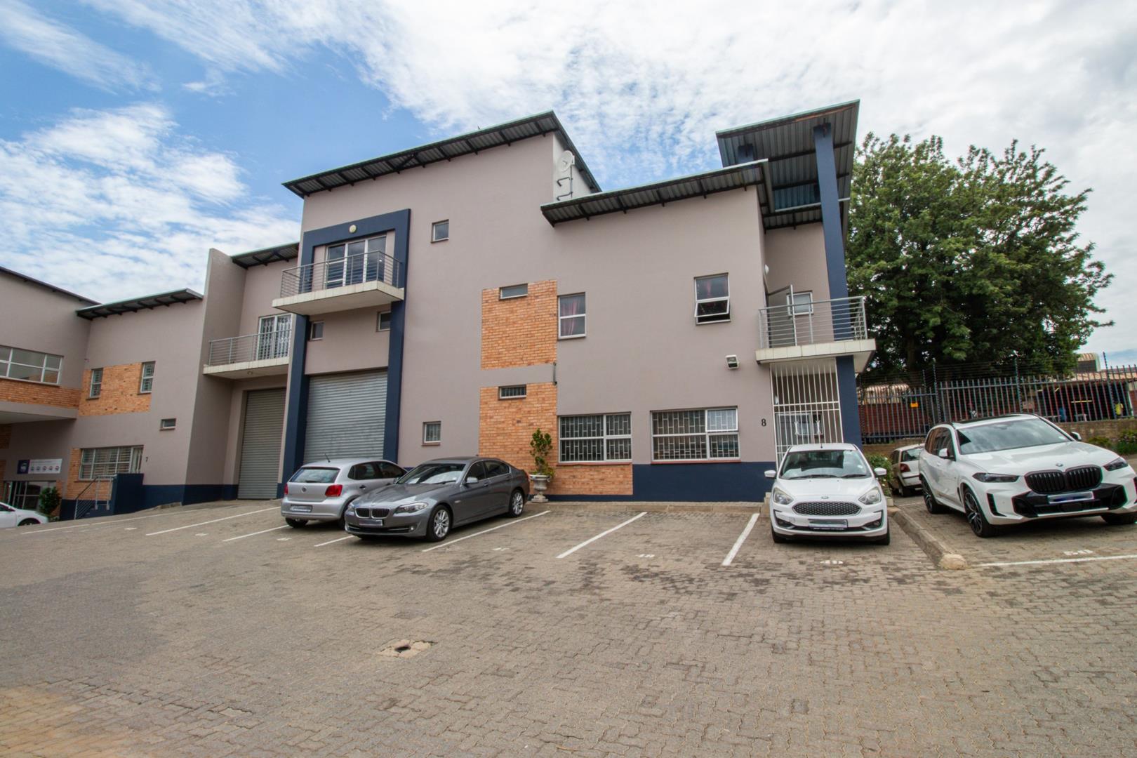 Commercial property for sale in Halfway House P24113840869