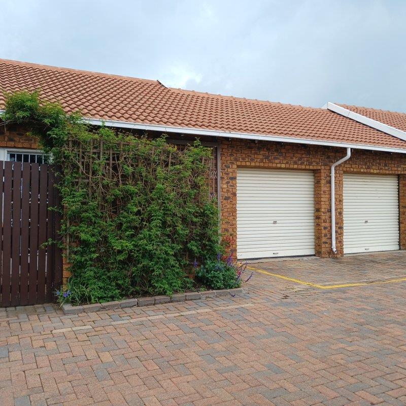 2 Bedroom Townhouse for sale in Edenvale Central A51 Leisure View