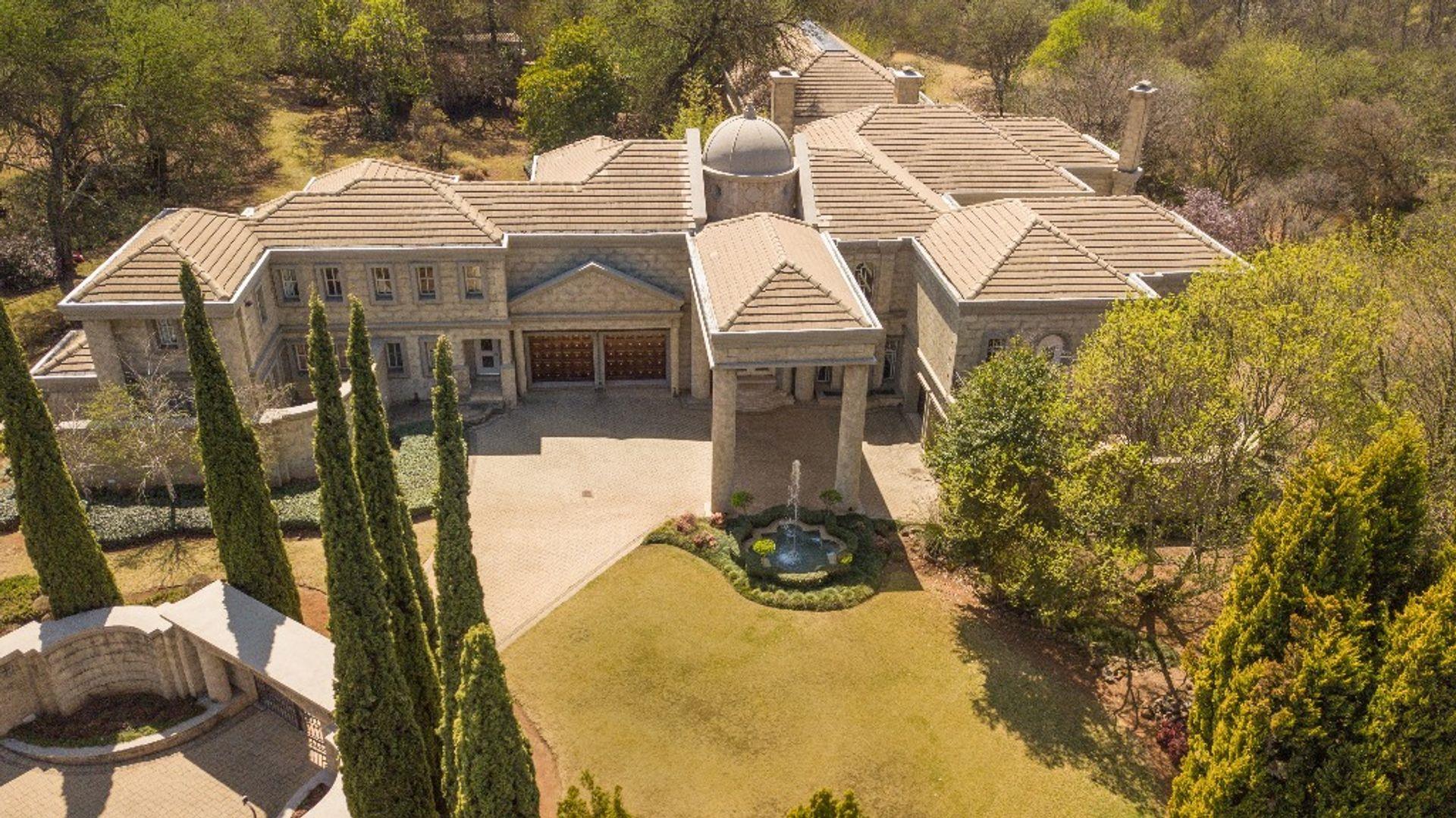 5 Bedroom House for sale in Cornwall Hill P24112081936