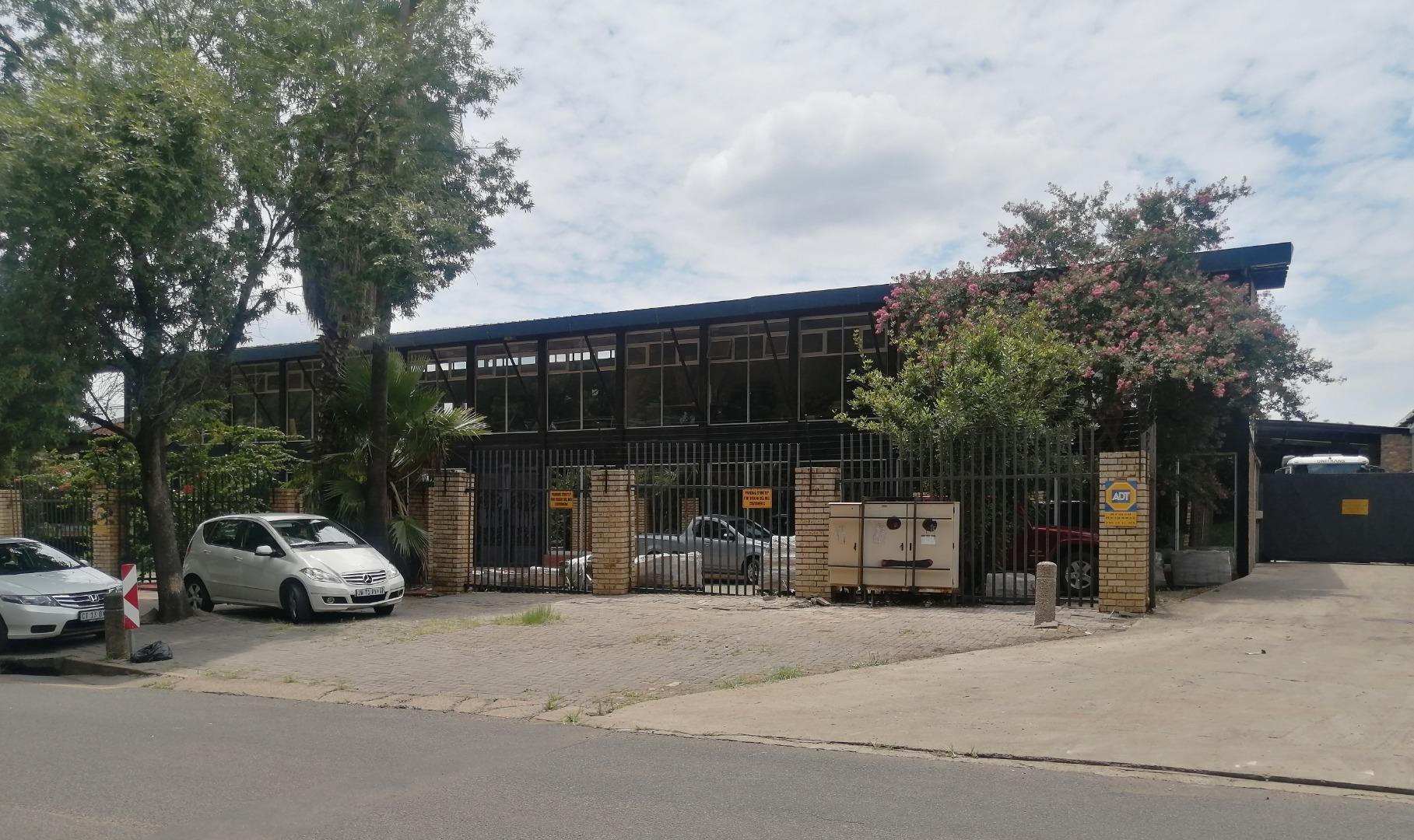 Commercial property for sale in Koedoespoort Industrial 30 Eland