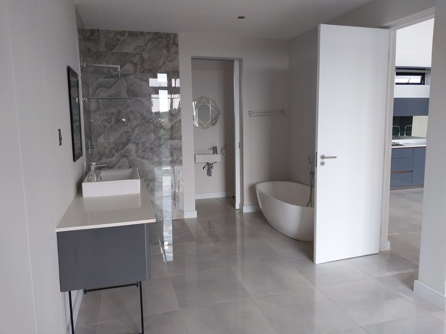 2 Bedroom Apartment / flat to rent in Houghton Estate 1 8th Street