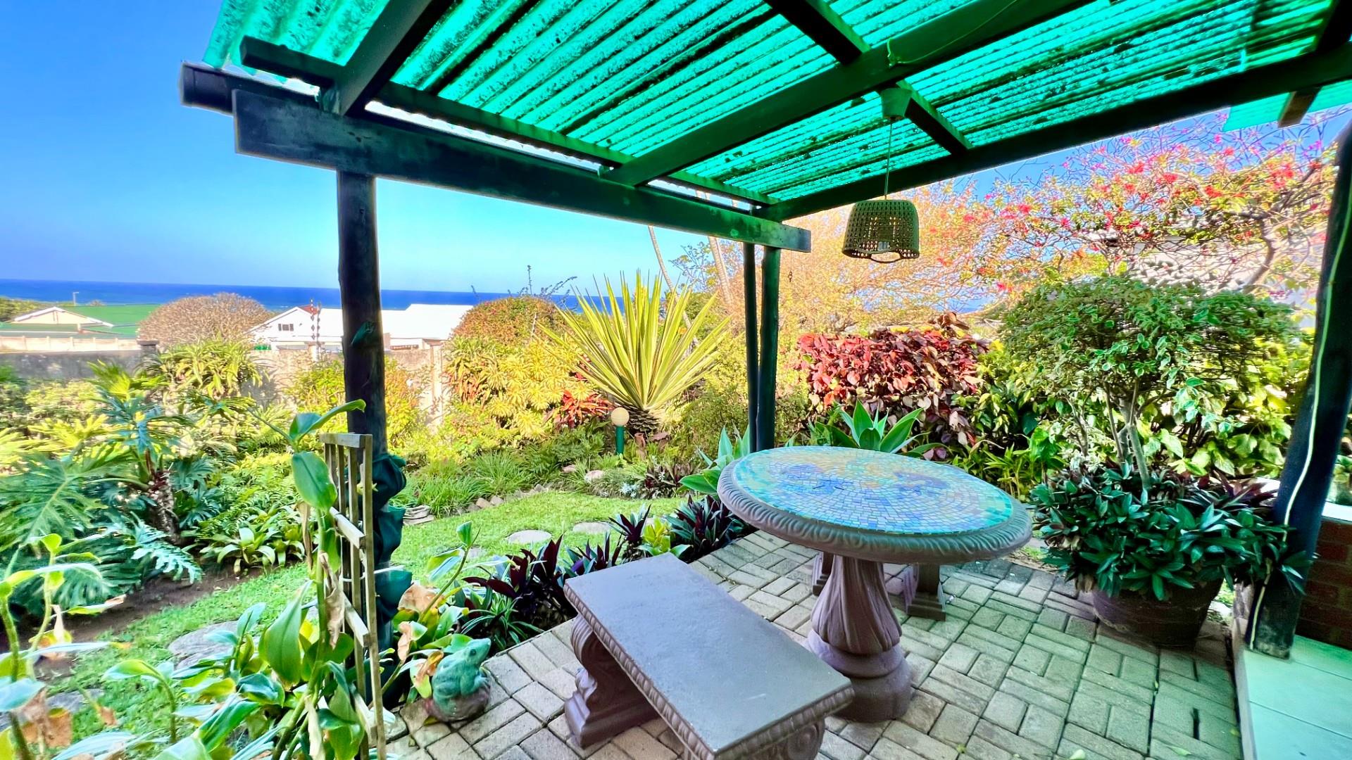 2 Bedroom Townhouse for sale in Pumula P24113845175