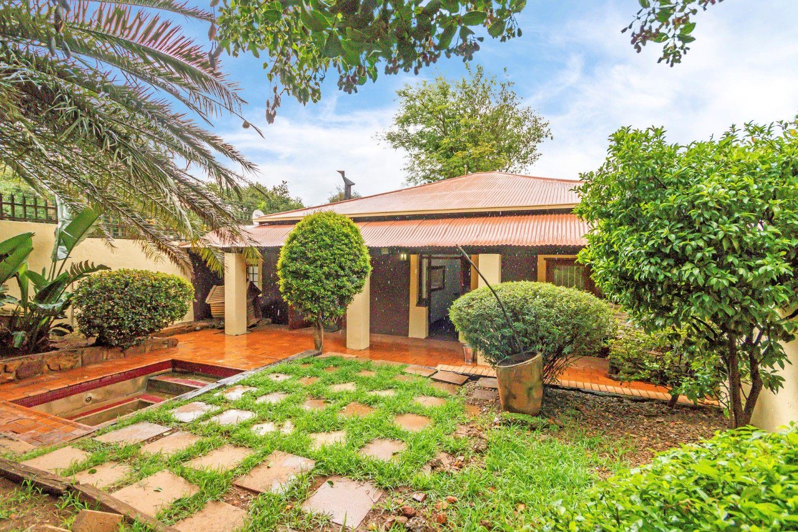 3 Bedroom House for sale in Hurst Hill P24113845230