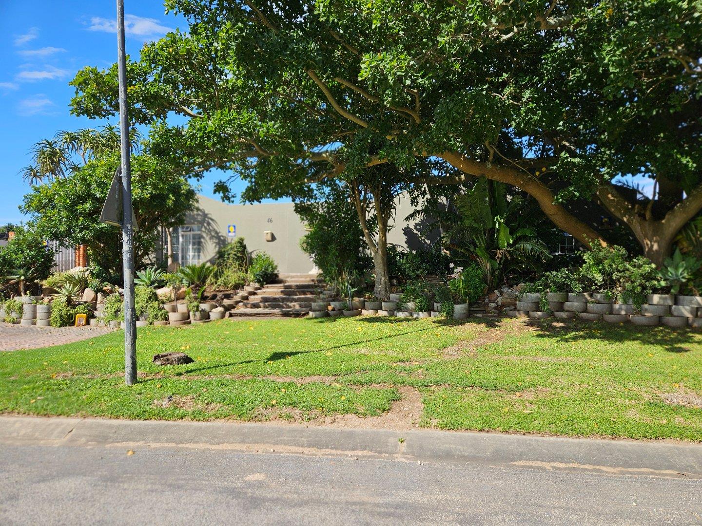 5 Bedroom House for sale in Summerstrand 46 Louis Botha Crescent