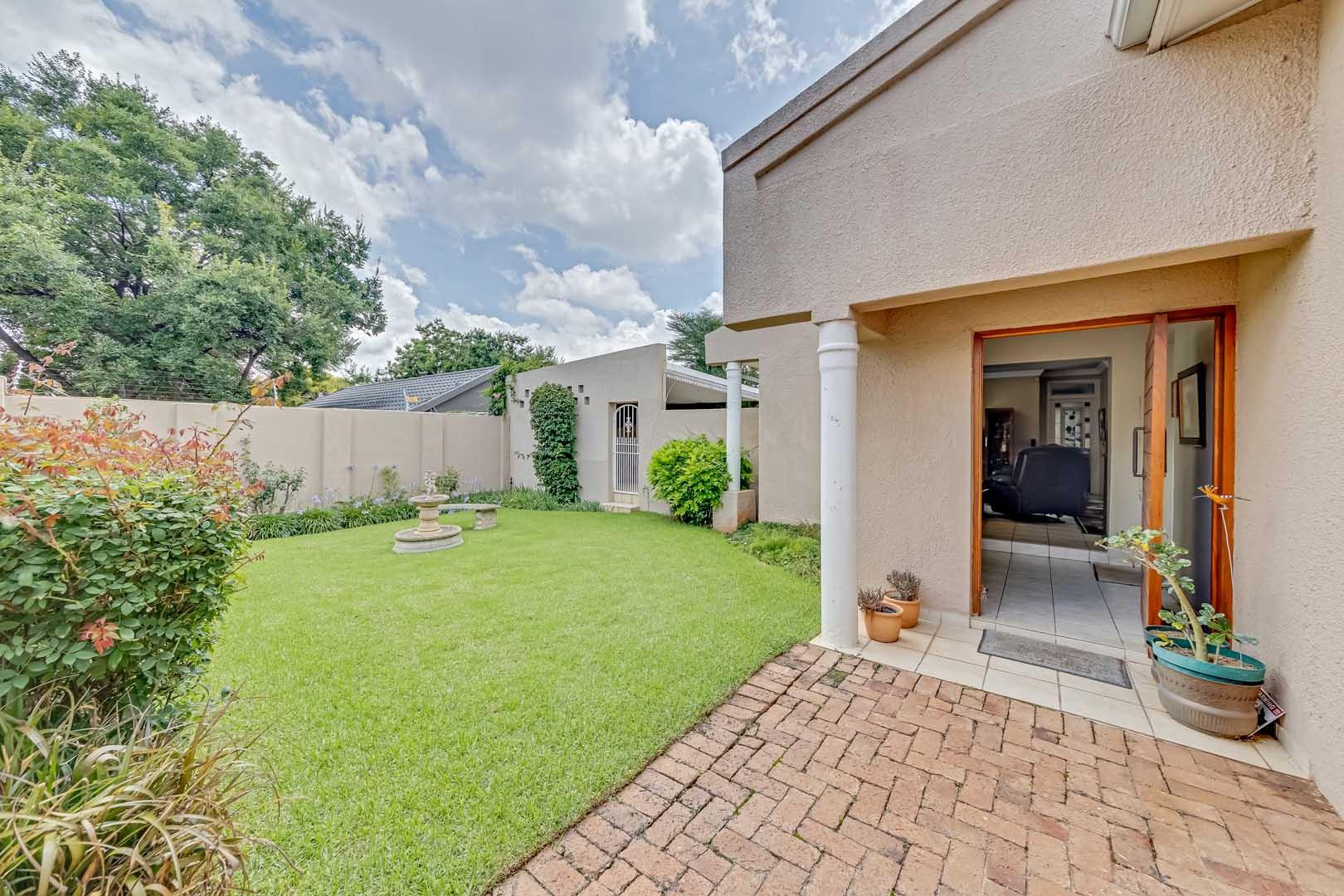 3 Bedroom House for sale in Montgomery Park P24113846658