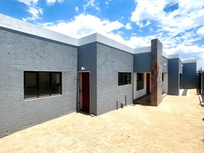 3 Bedroom House for Sale in Rocky Crest