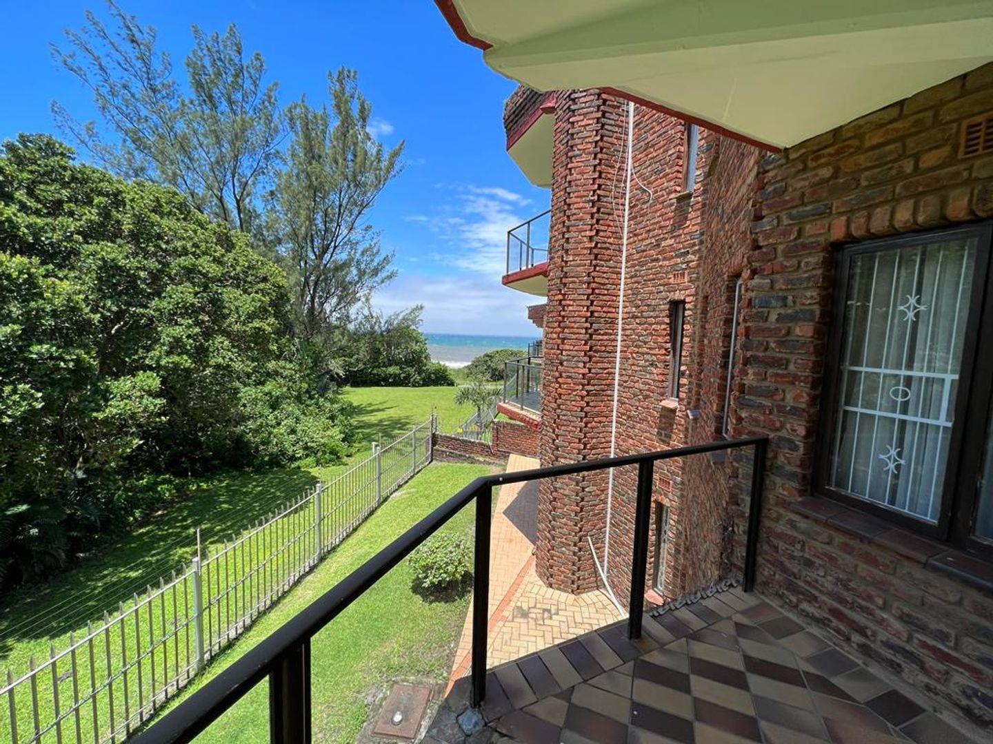 2 Bedroom Apartment / flat for sale in Uvongo P24113849678