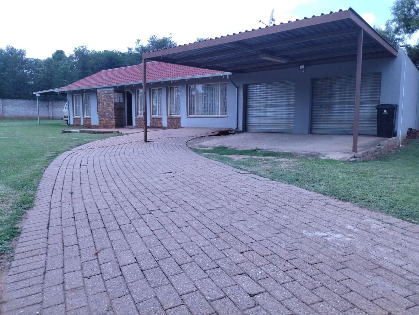 3 Bedroom House for sale in Brakpan North P24113849780