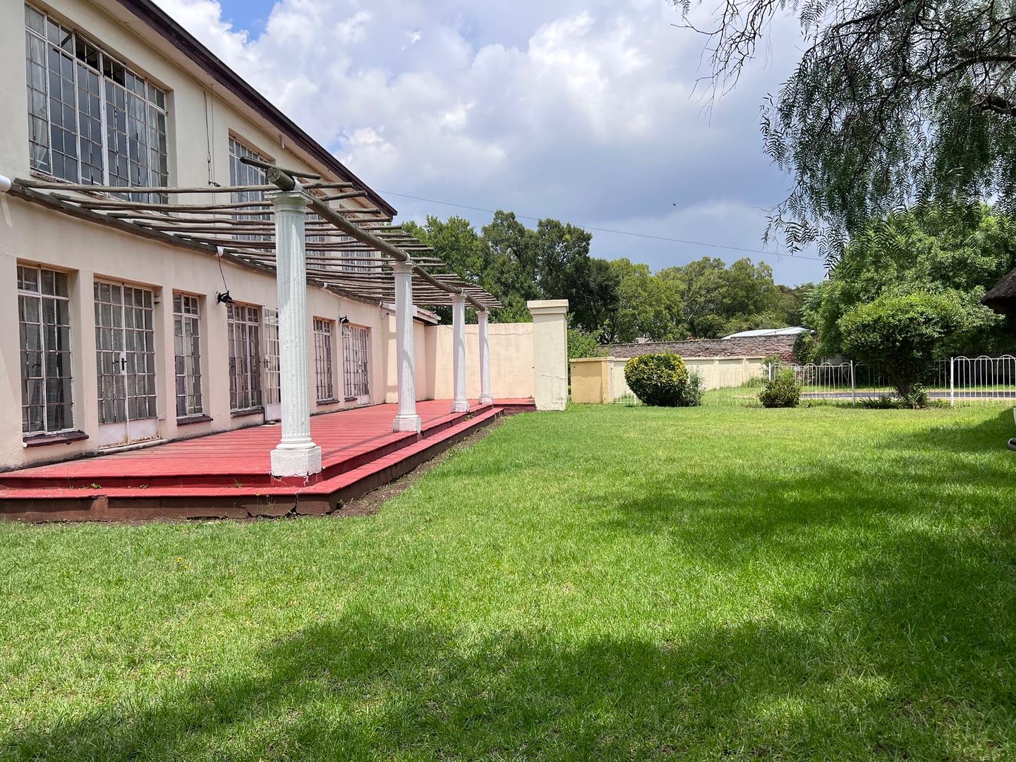 5 Bedroom House for sale in Sharon Park P24113852241