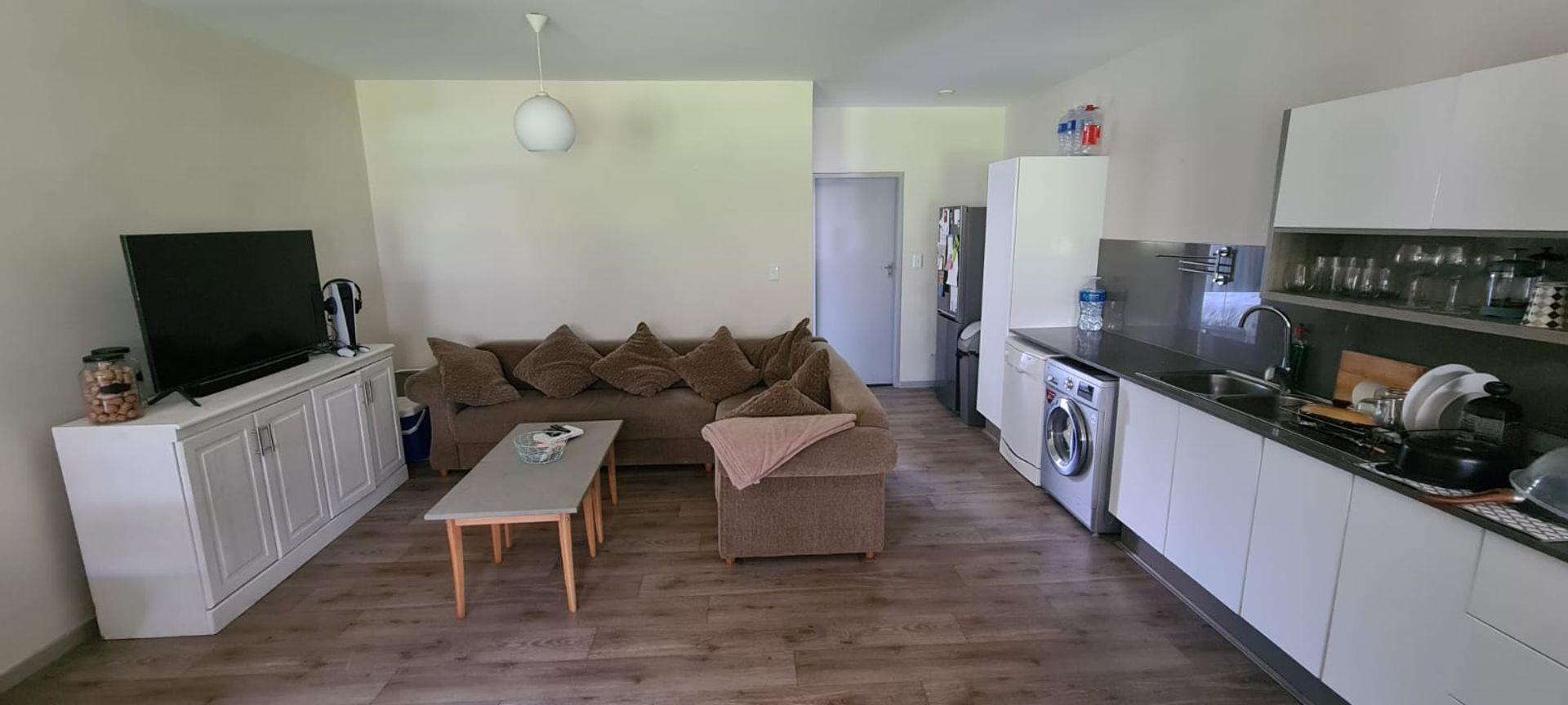 Menlo Park Property Property and houses to rent in Menlo Park