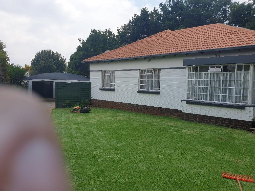 3 Bedroom House for sale in Hurlyvale P24113852447