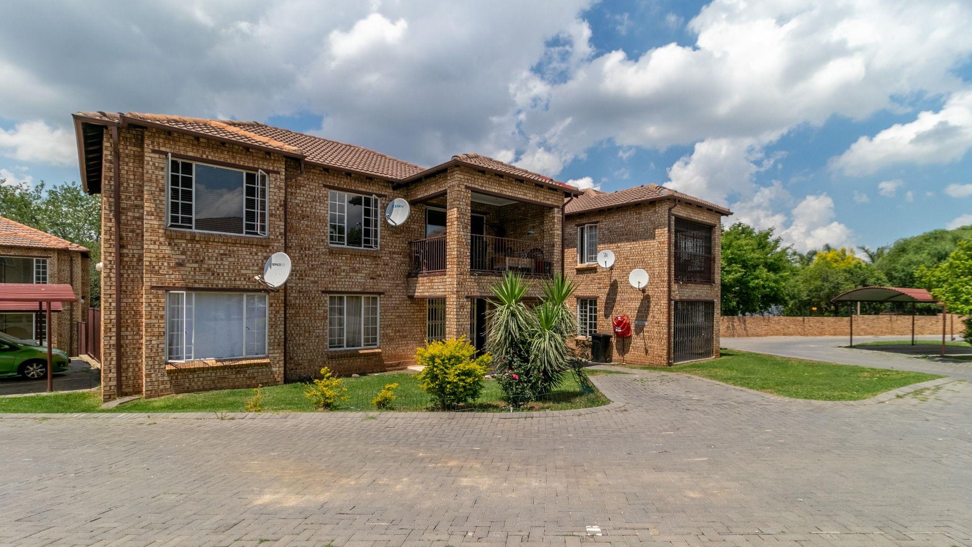 Halfway Gardens Property Property and houses for sale in Halfway