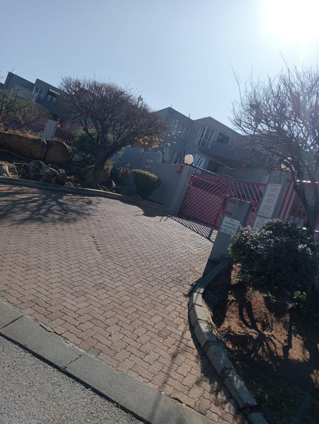 2 Bedroom Townhouse for sale in Ridgeway P24113856054