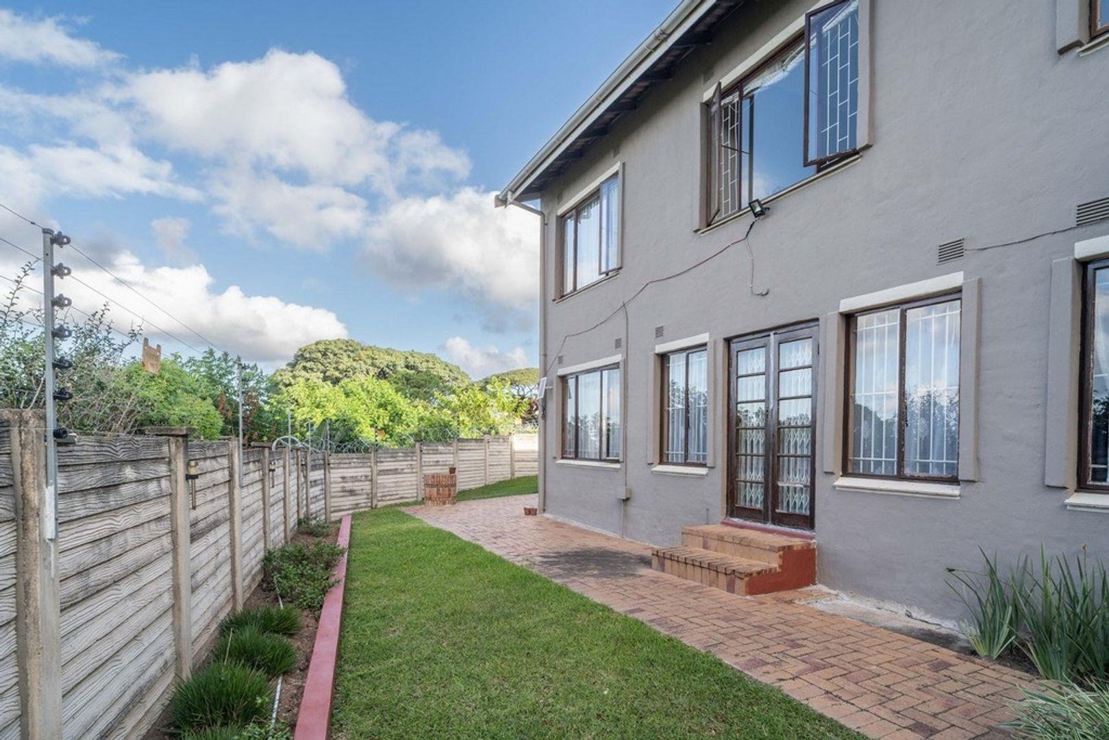 3 Bedroom Townhouse for sale in Westville P24113856483