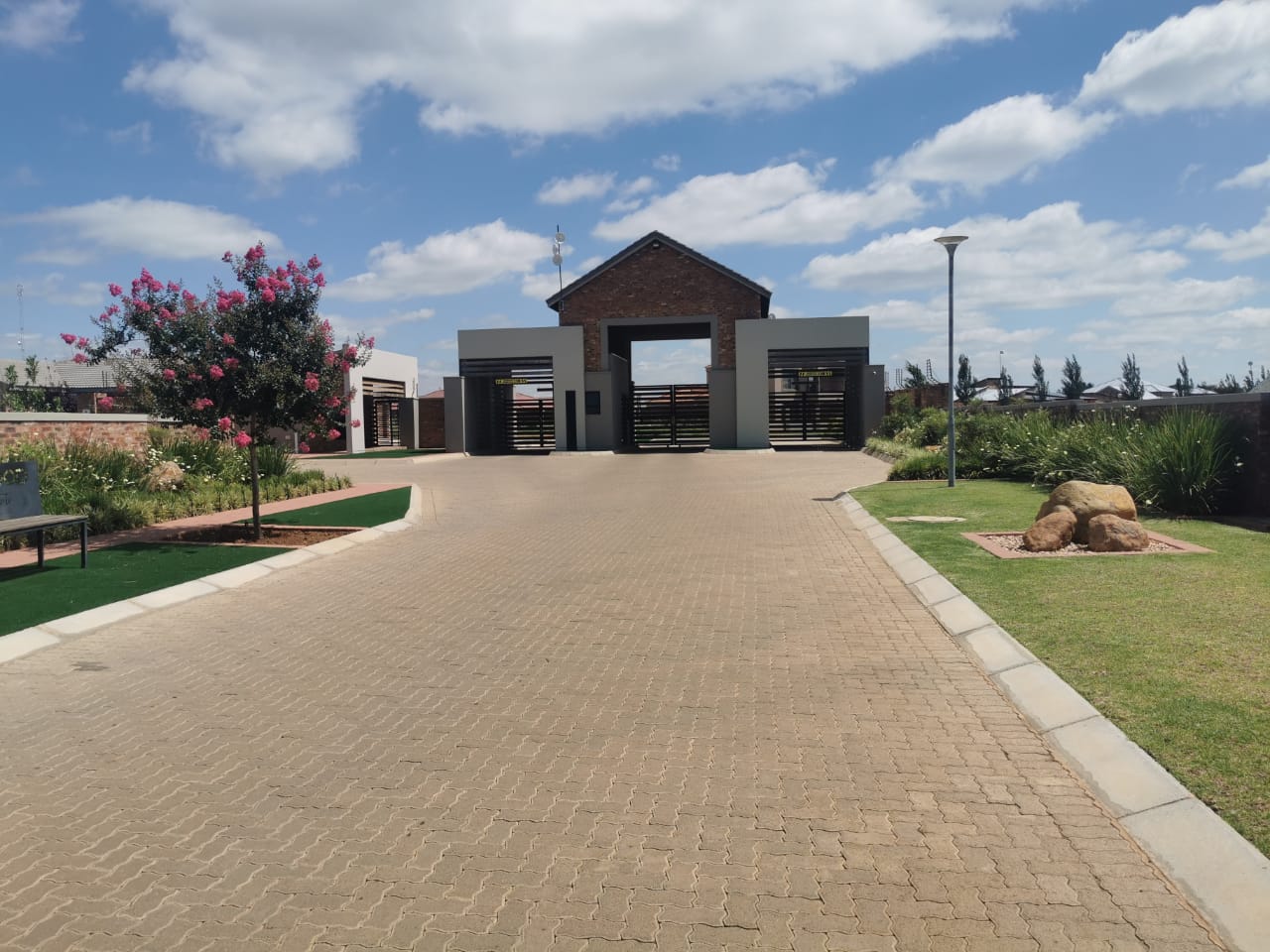 3 Bedroom Townhouse for sale in Baillie Park P24113857105