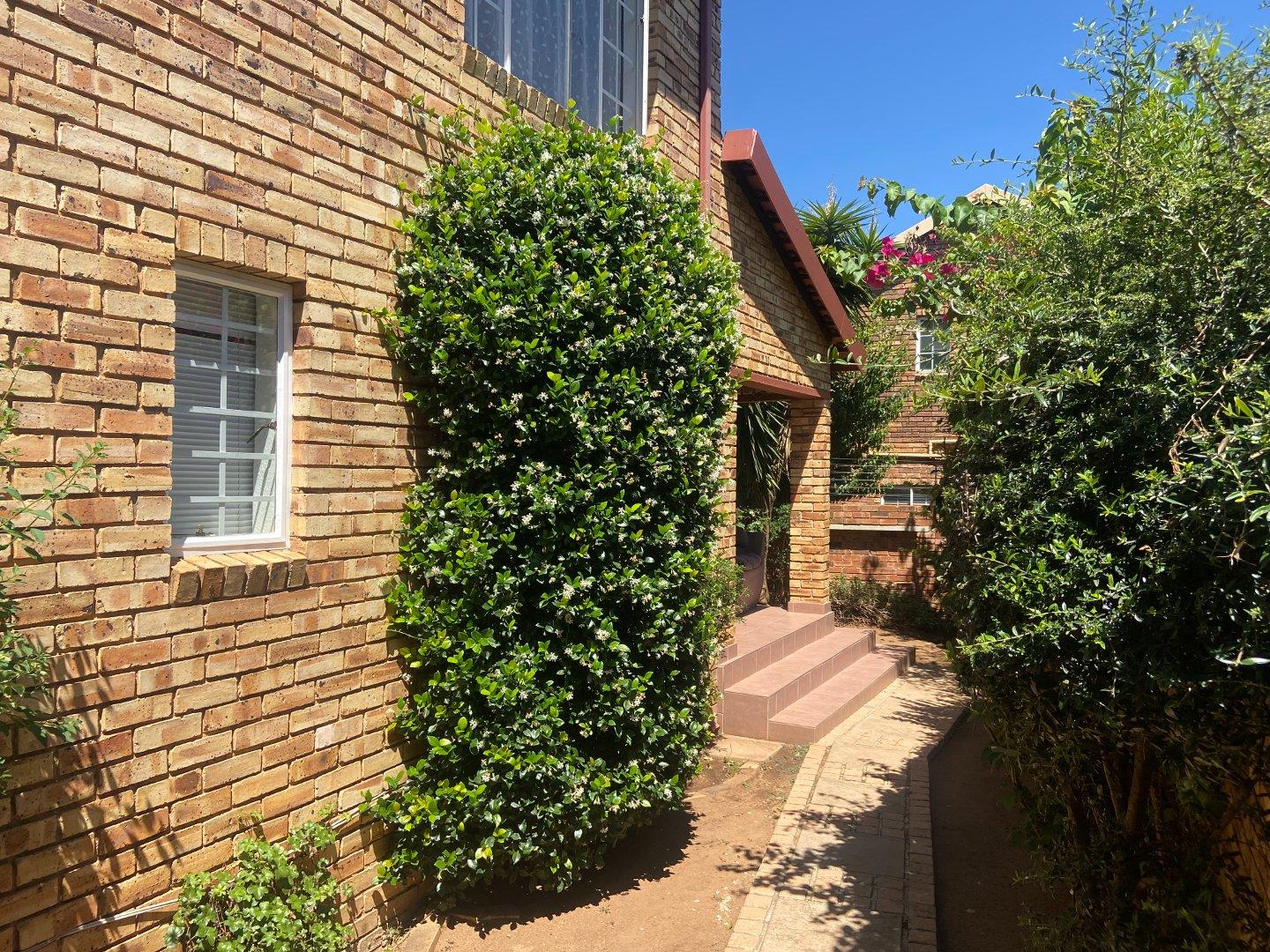 Wilgeheuwel Property Townhouses for sale in Wilgeheuwel Property24