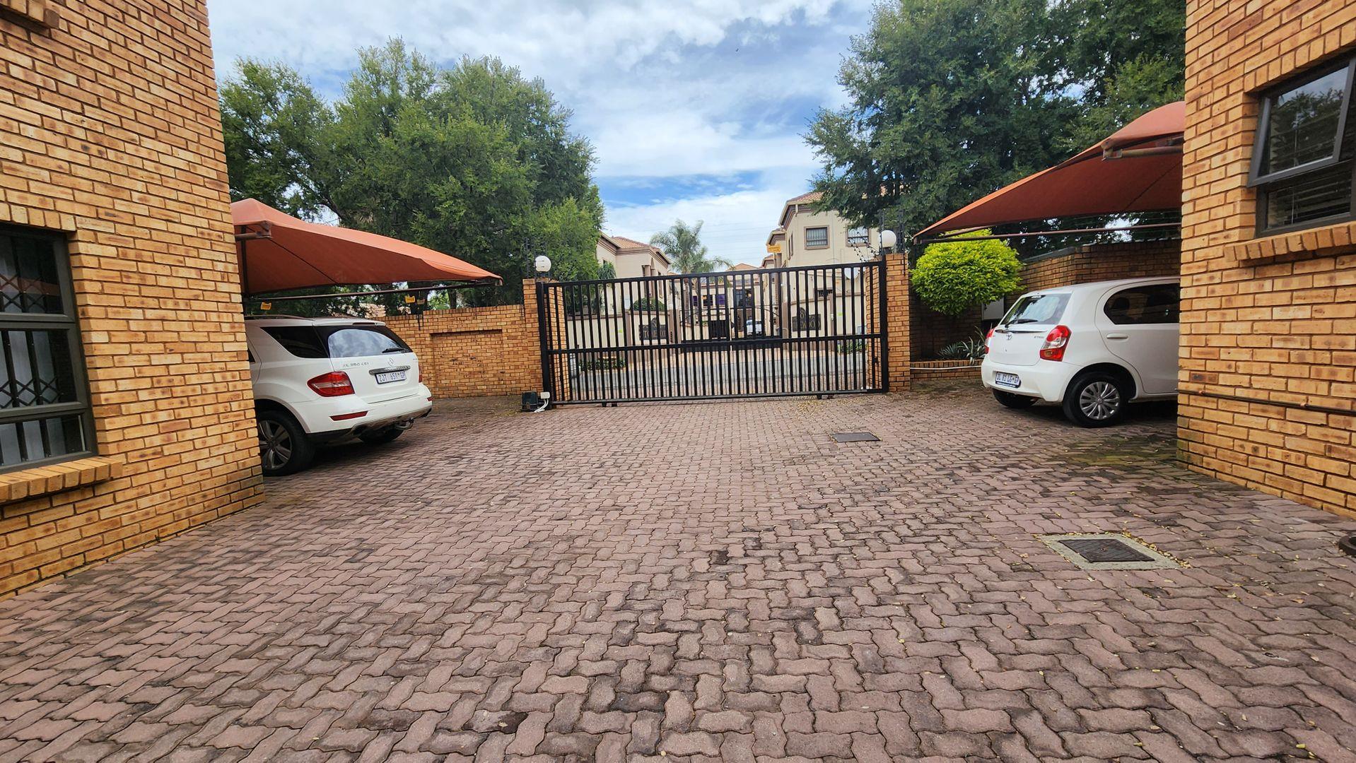 3 Bedroom Townhouse for sale in New Redruth 7 Sycamore Villas, 57