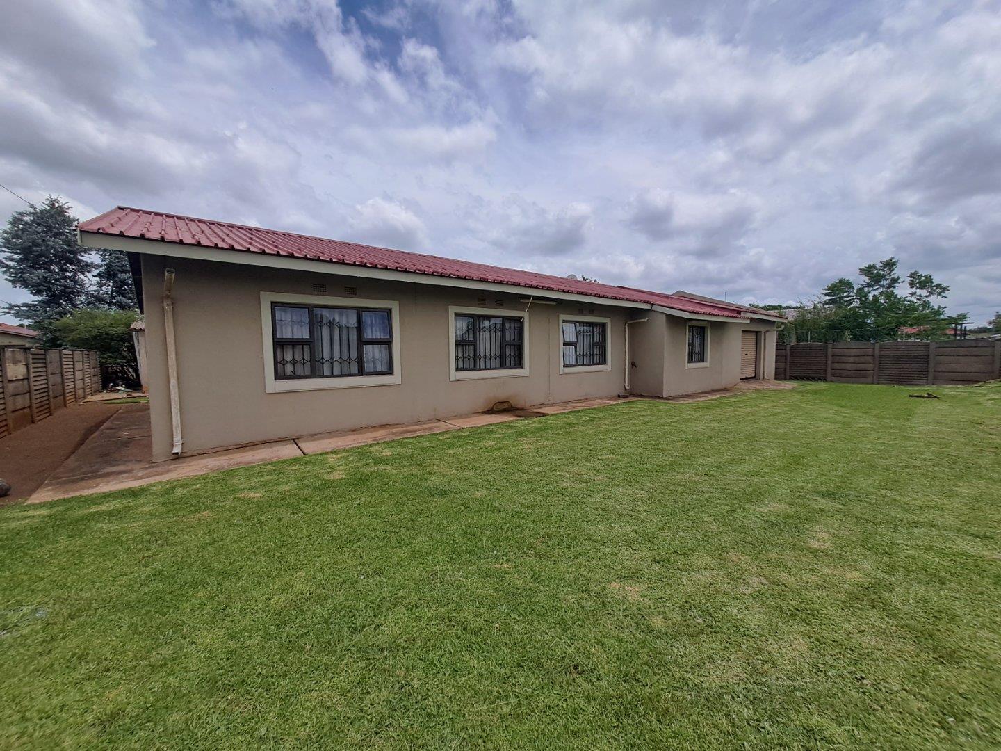 4 Bedroom House for sale in Vanderbijlpark SE 1 P24113861853