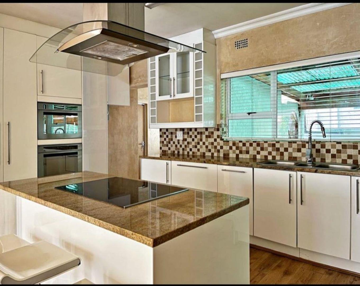 4 Bedroom House for sale in Townsend Estate P24113862314