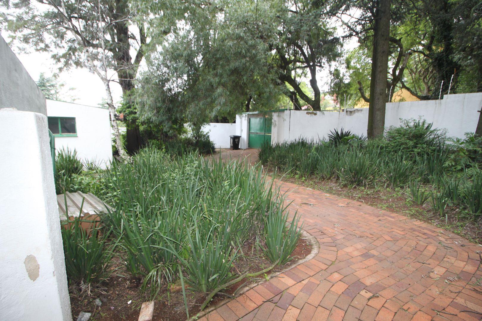 3 Bedroom House for sale in Observatory P24113863409