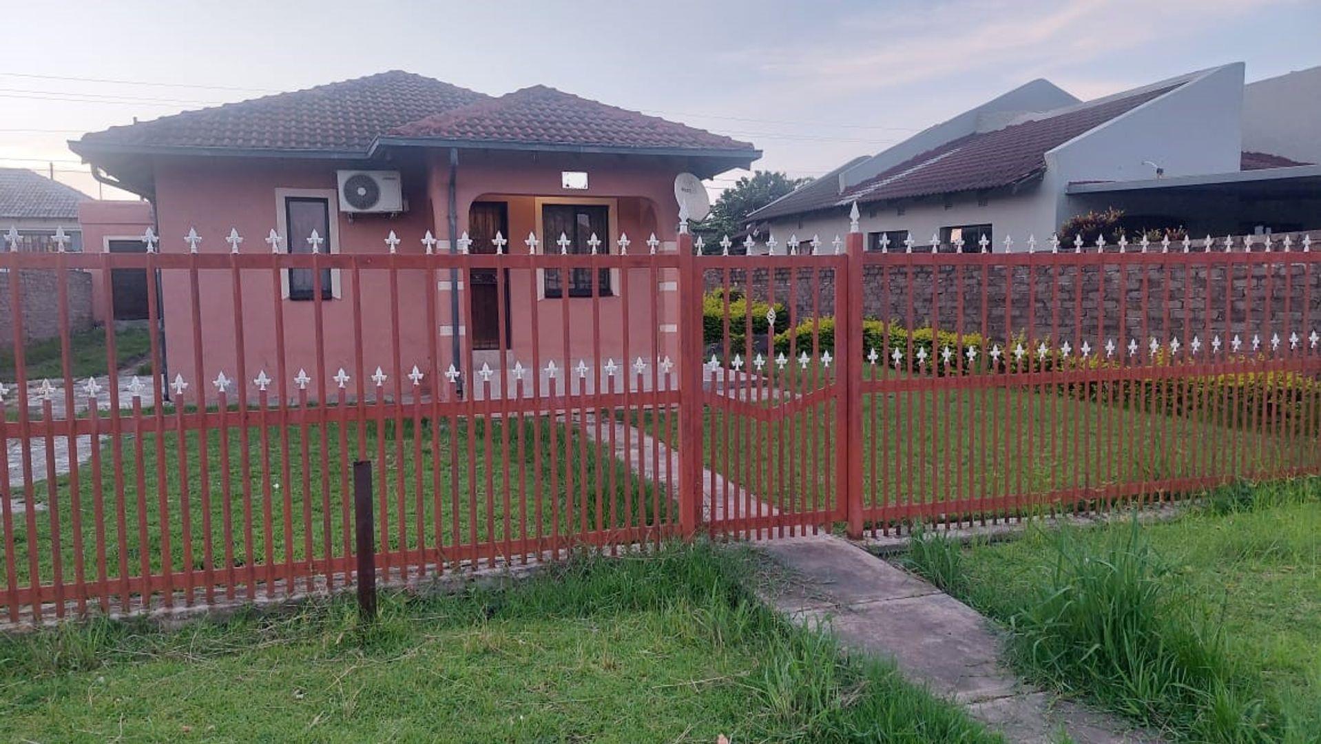 3 Bedroom House for sale in Nkowankowa P24113864495