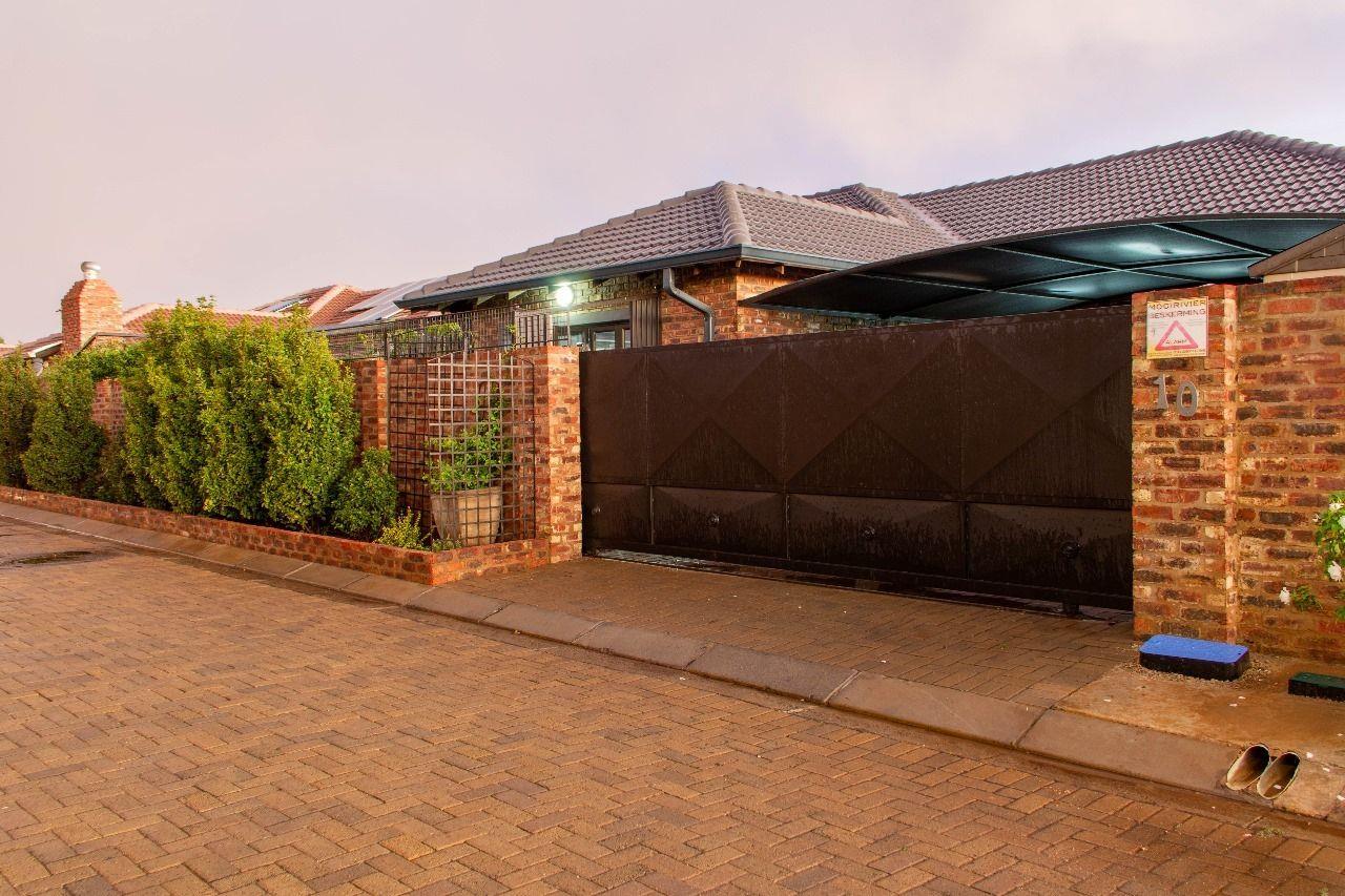 3 Bedroom House for sale in Baillie Park P24113865017