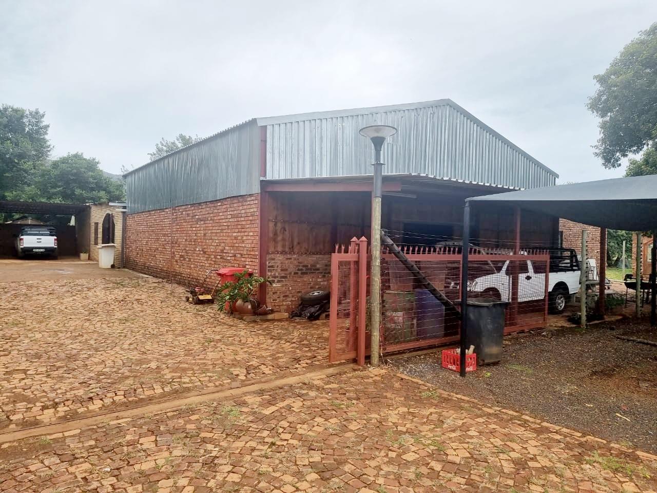 Commercial property for sale in Rietfontein AH 76 Van Der Hoff Road