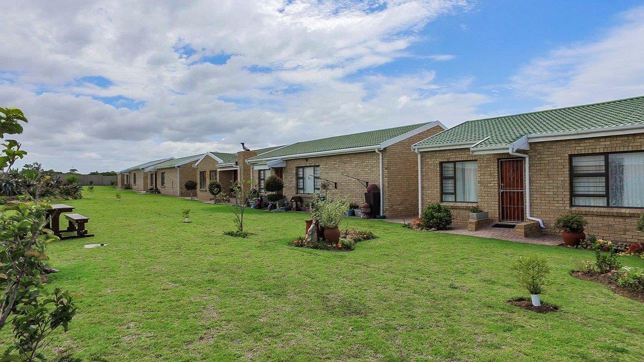 Townhouses for sale in Jeffreys Bay Jeffreys Bay Property