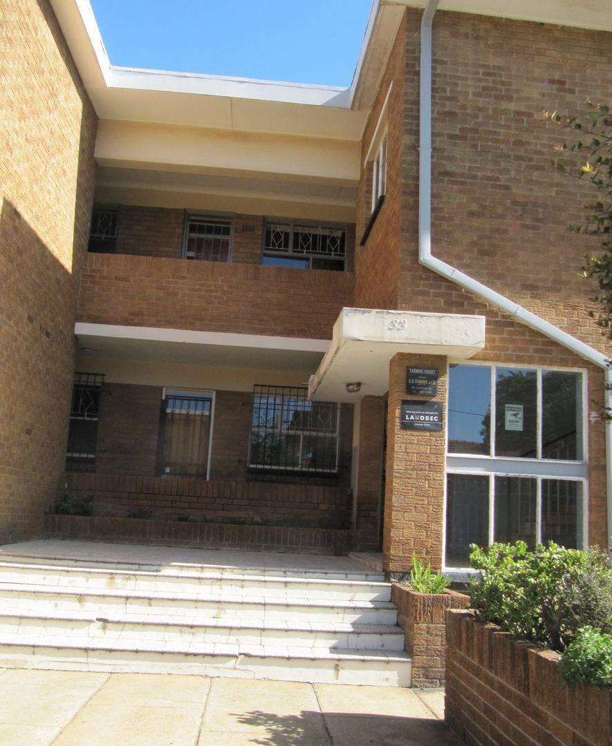 1 Bedroom Apartment / flat to rent in Robertsham P24113849855