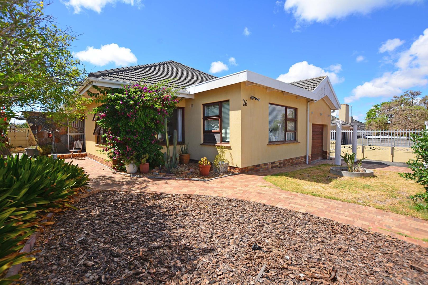 Parow North Property Property and houses for sale in Parow North