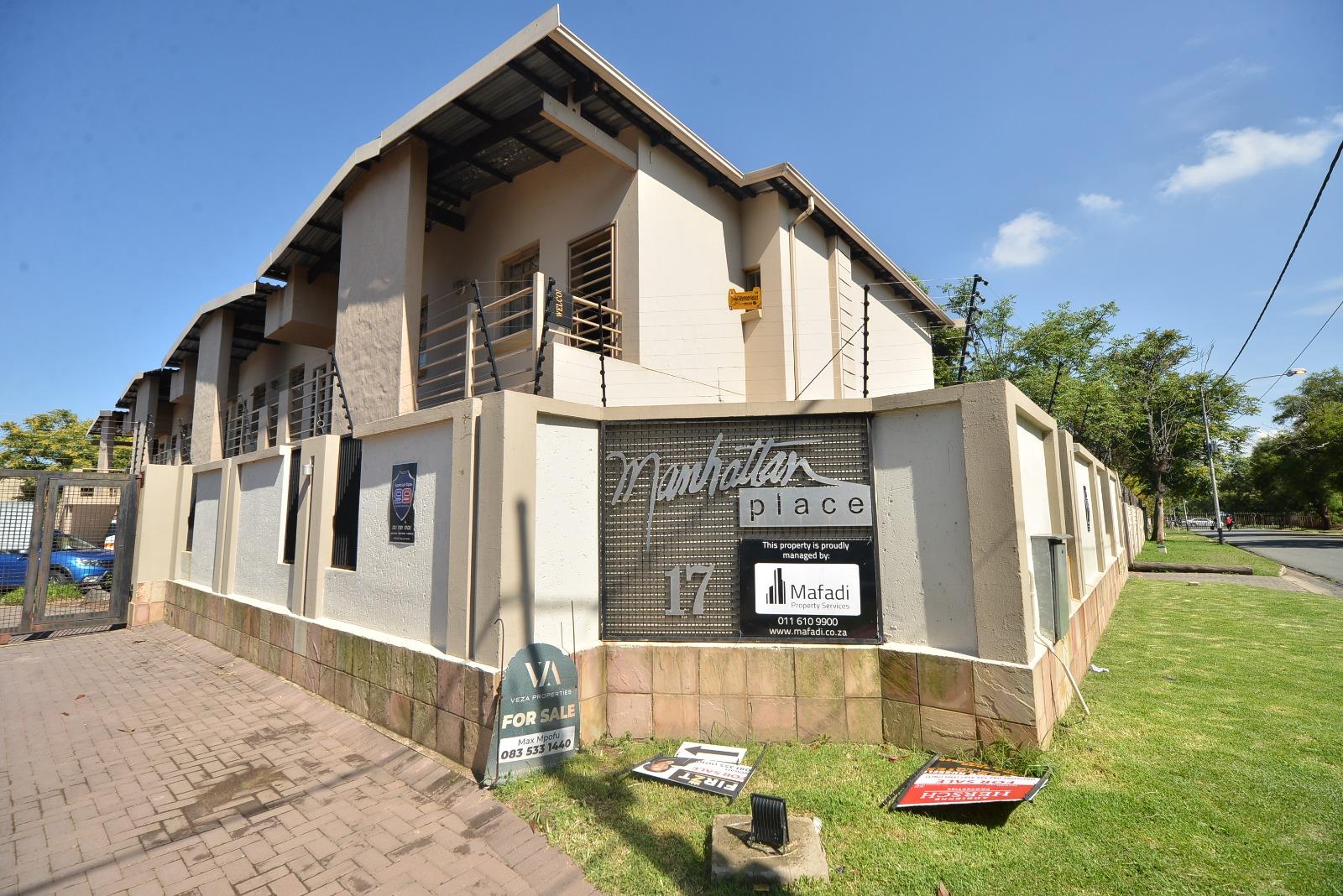 2 Bedroom Apartment / flat for sale in Gresswold 20 Manhattan Place