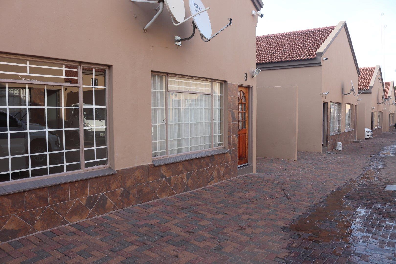 Commercial property for sale in Annadale P24113869296