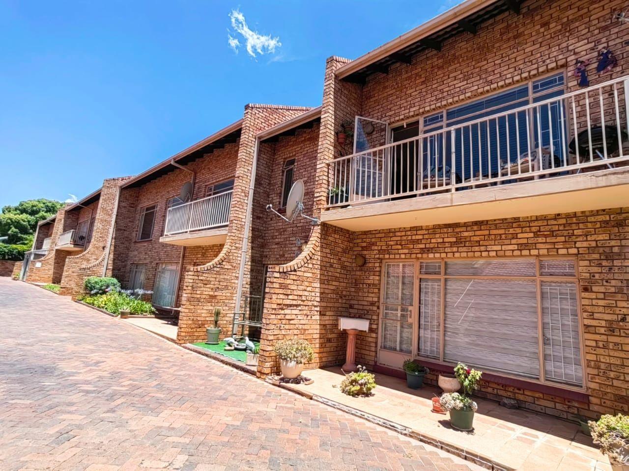 3 Bedroom Apartment / flat for sale in Baillie Park P24113871266