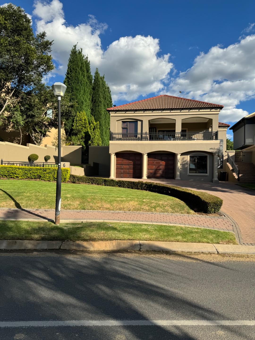 4 Bedroom House for sale in Blue Valley Golf Estate 6 Paisley Avenue