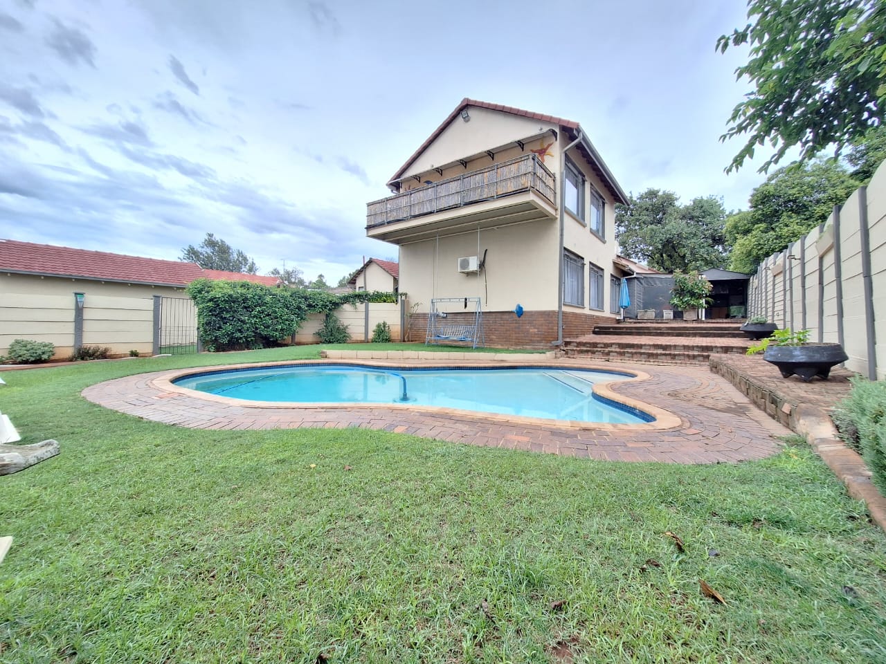 Birch Acres Property Houses for sale in Birch Acres