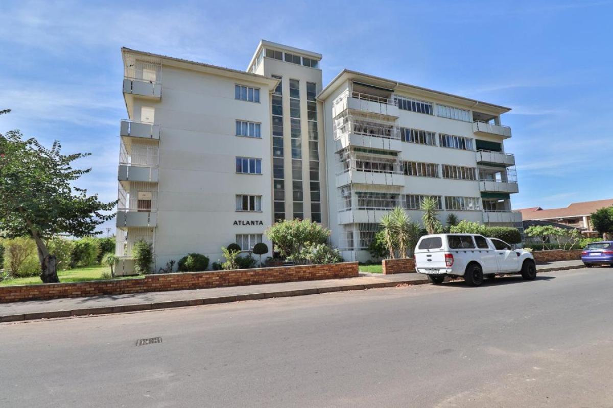 2 Bedroom Apartment / flat for sale in Paarl Central 406 Atlanta