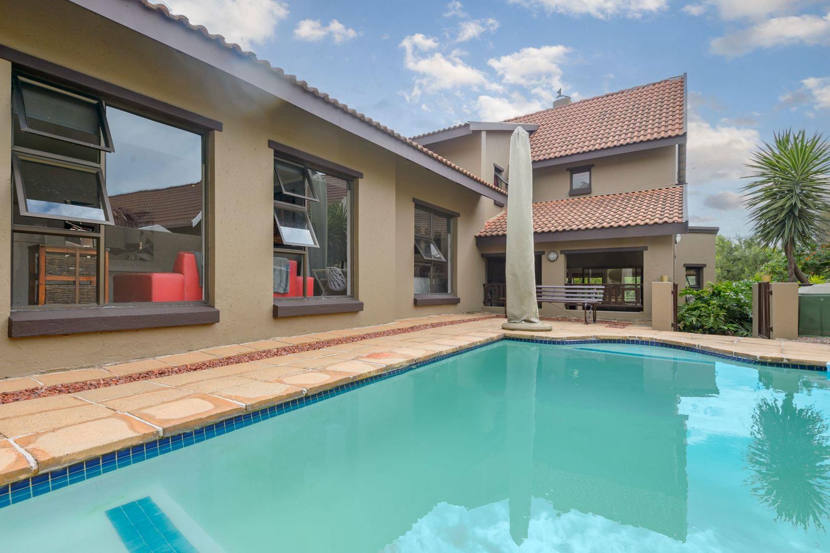 3 Bedroom House for sale in Thornhill Estate 9 Bushwillow Crescent