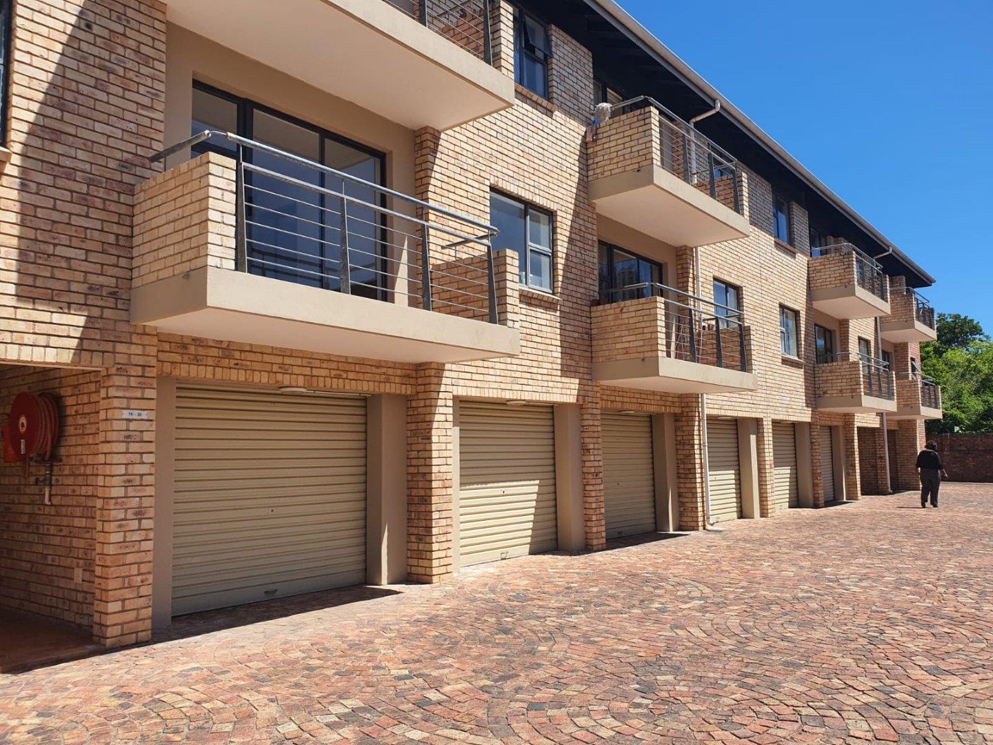 3 Bedroom Apartment / flat for sale in Grahamstown Central T16 The