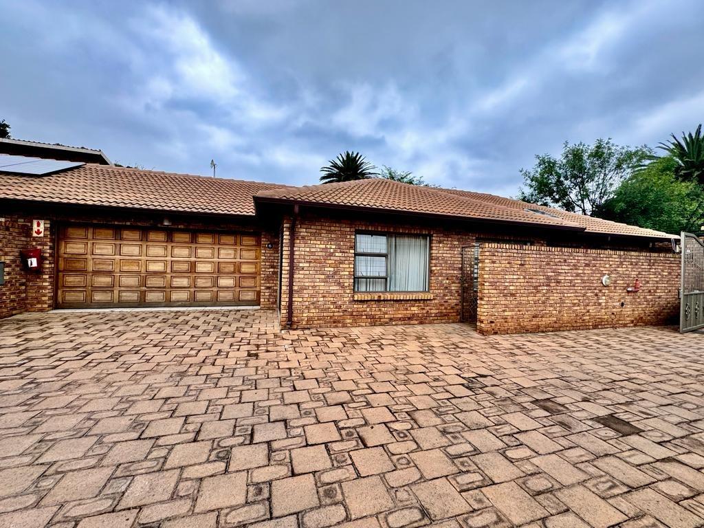 New Redruth Property Property and houses for sale in New Redruth