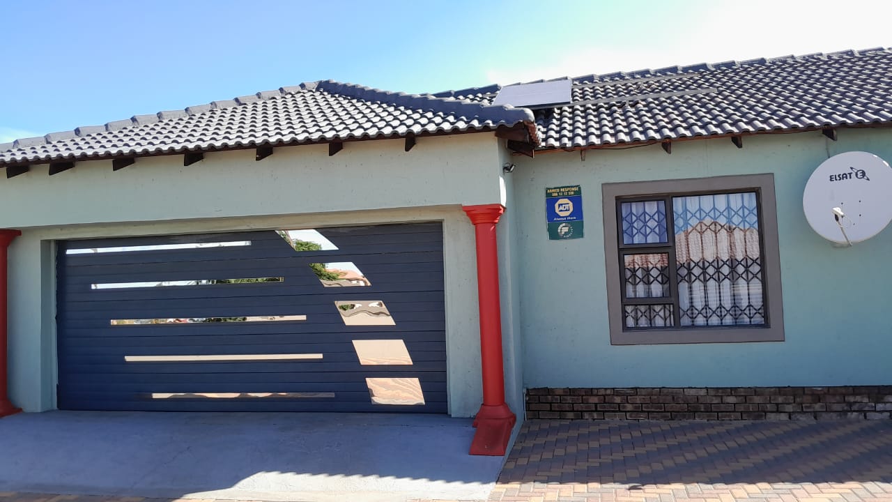 3 Bedroom House for sale in Kwaguqa Ext 10 P24113878426