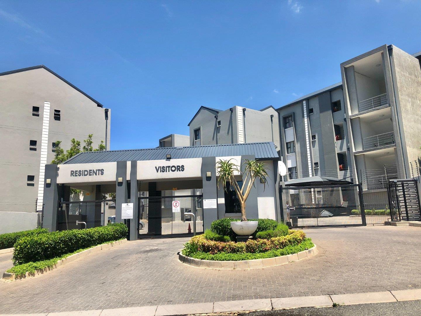 1 Bedroom Apartment / flat for sale in Halfway Gardens P24113879380