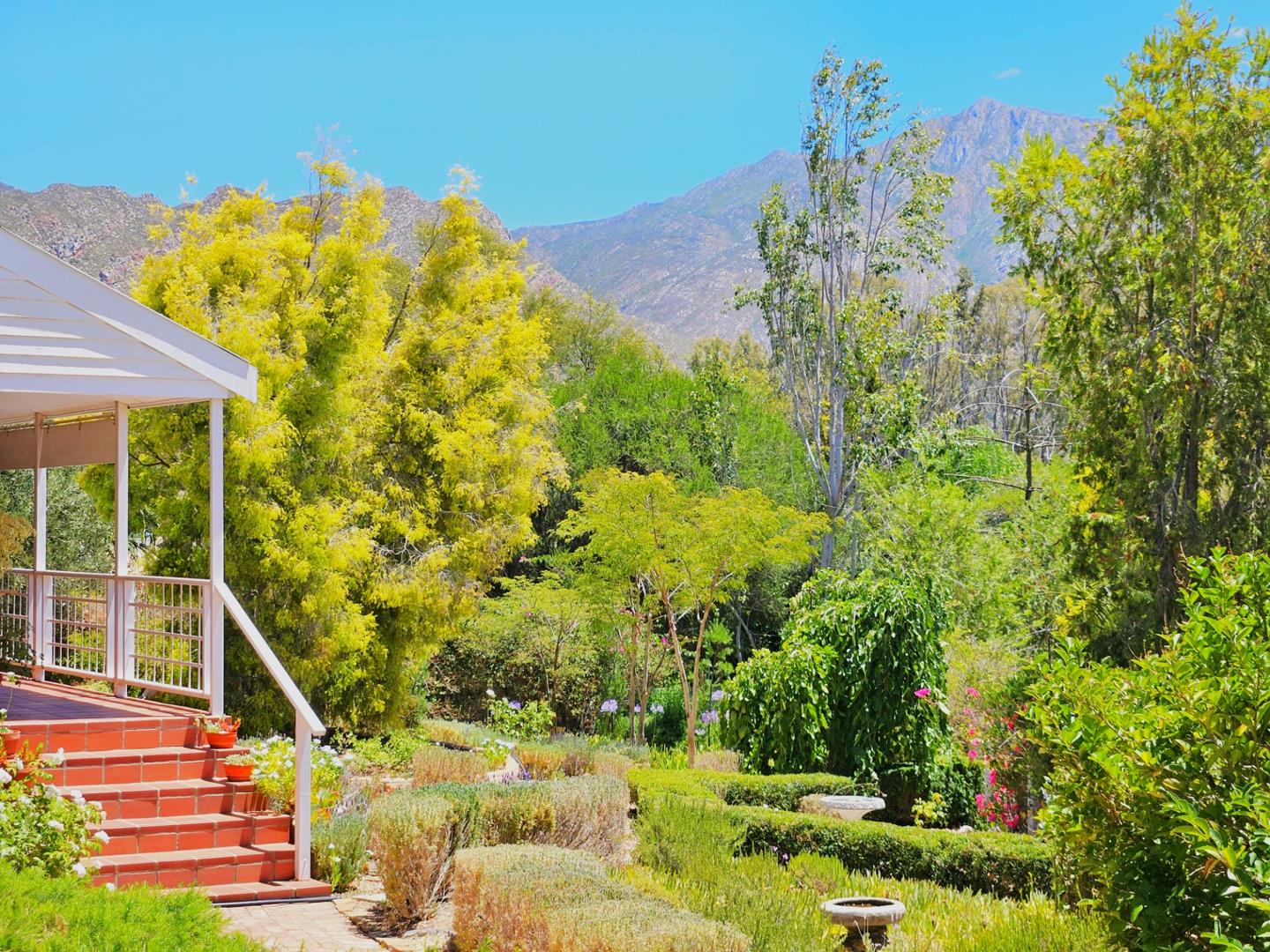 3 Bedroom House for sale in Montagu P24113880276