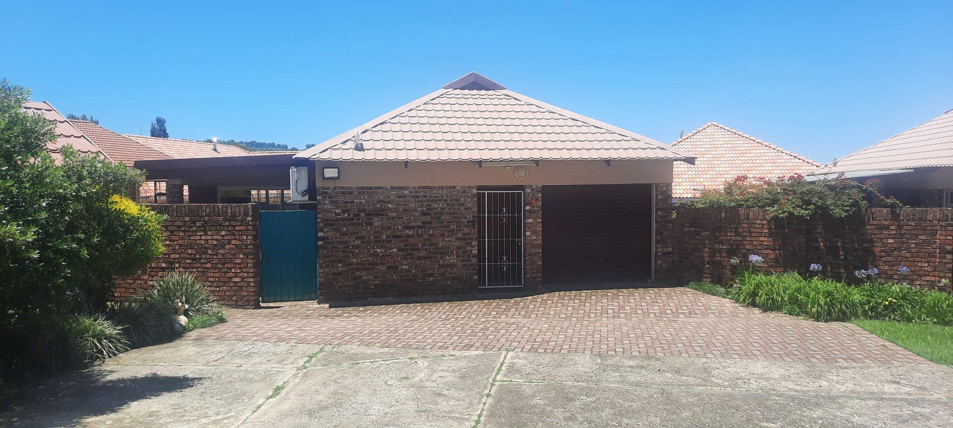 2 Bedroom Townhouse for sale in Pioneer Park P24113880489