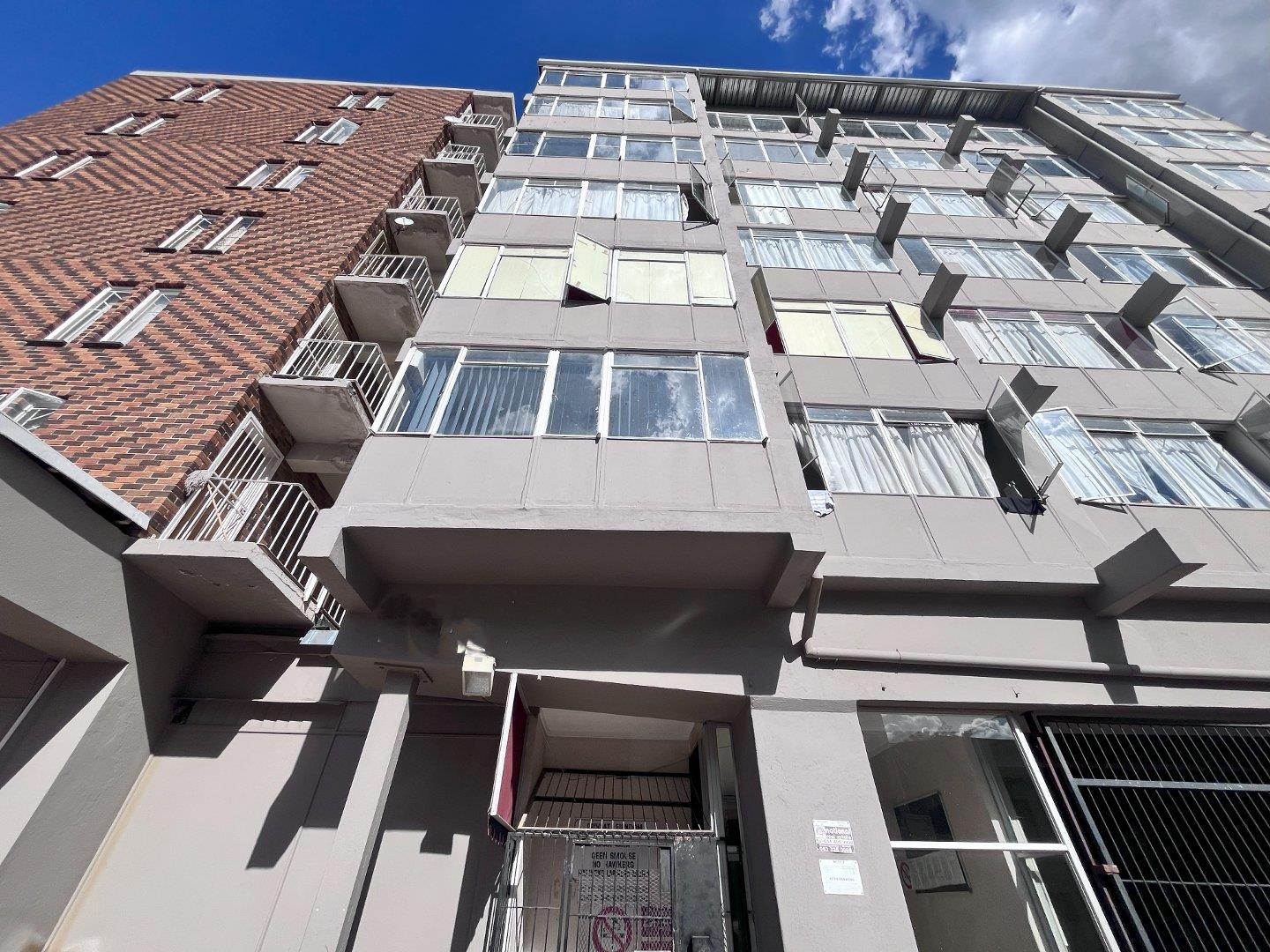 1 Bedroom Apartment / flat for sale in Bloemfontein Central P24113883347