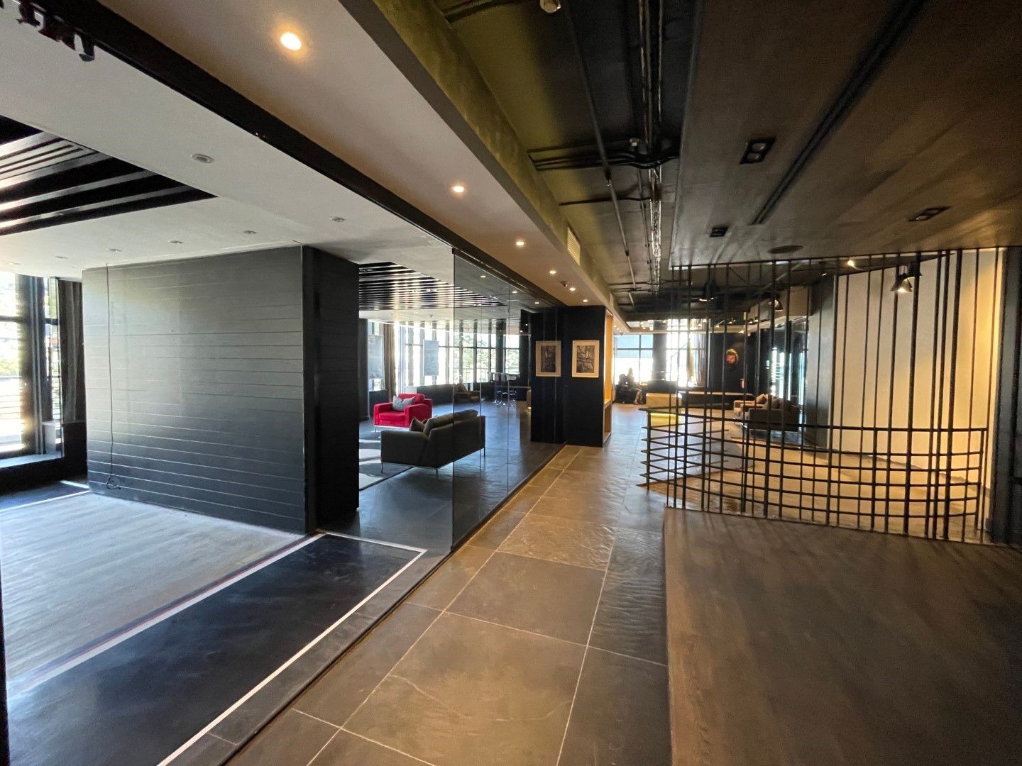 Commercial property to rent in Sea Point 1 Regent Road, 76 Regent