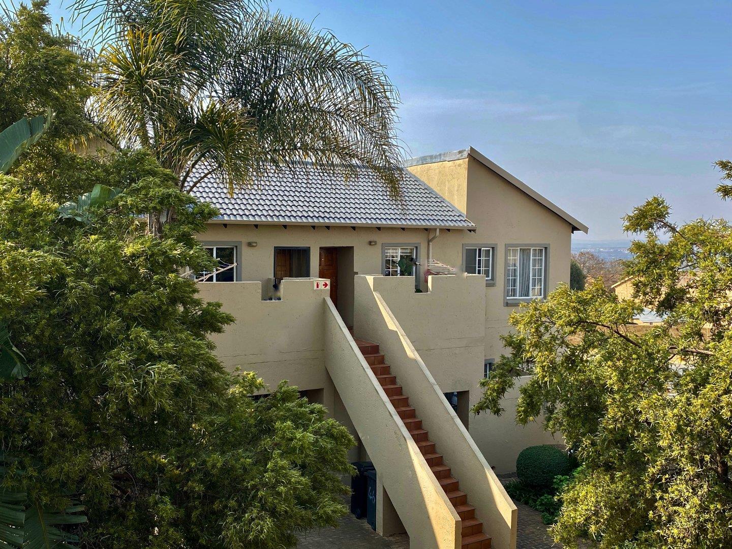 2 Bedroom Apartment / flat for sale in Northgate 30 Trinidad 30 Aureole Avenue P24113116826