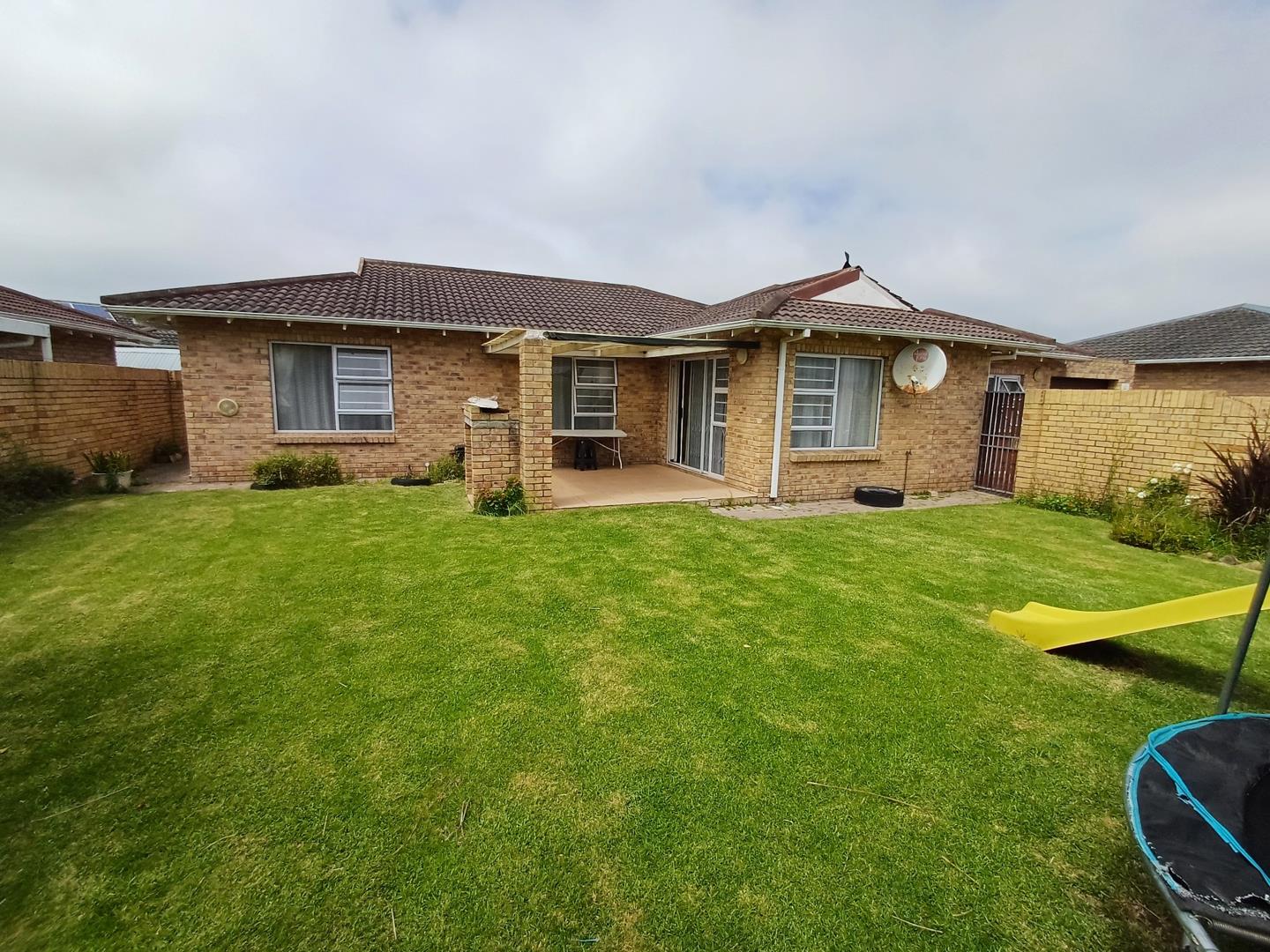 Beverley Grove Property Property and houses to rent in Beverley Grove