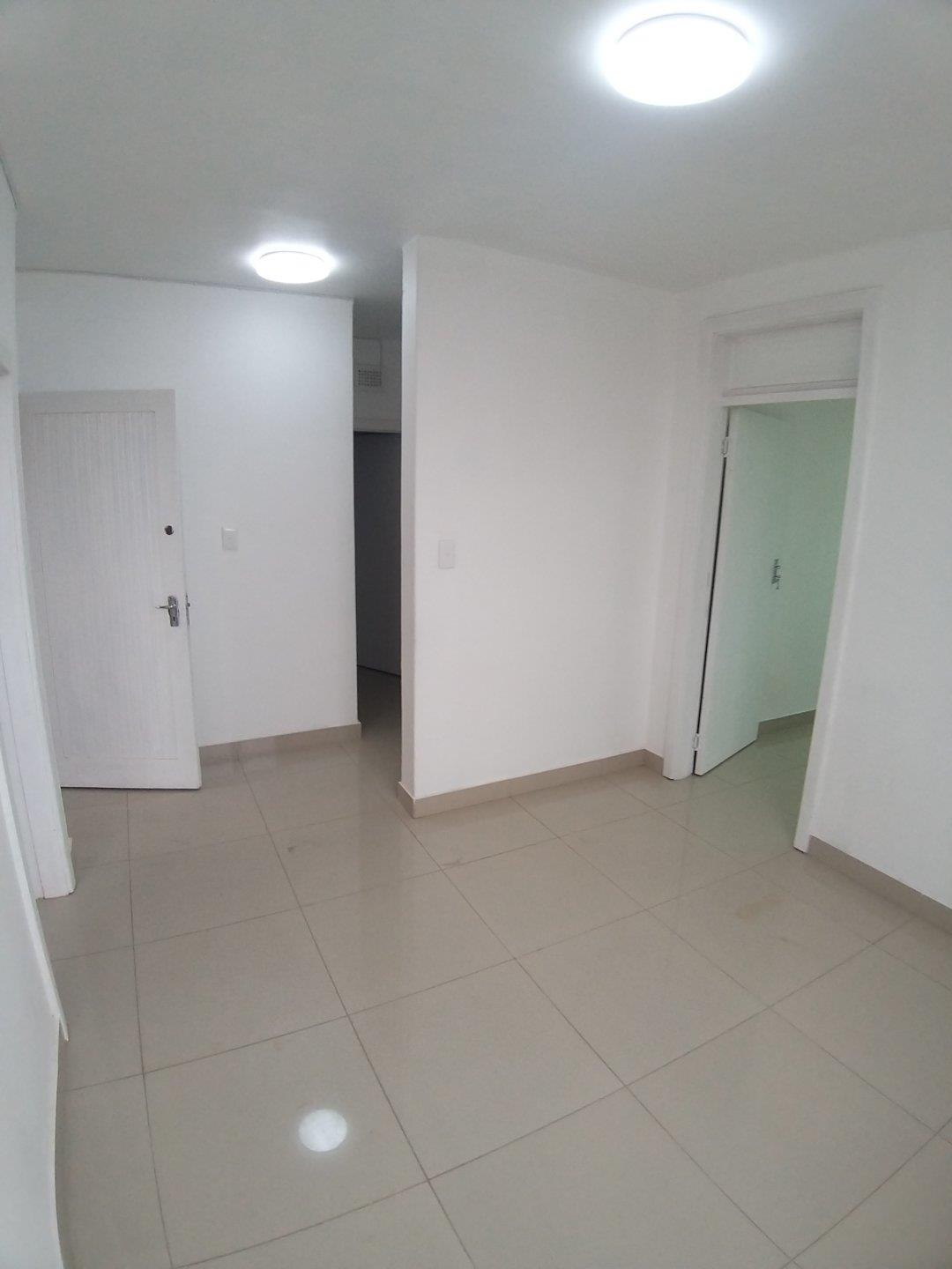 2 Bedroom Apartment / flat to rent in Overport P24113886591