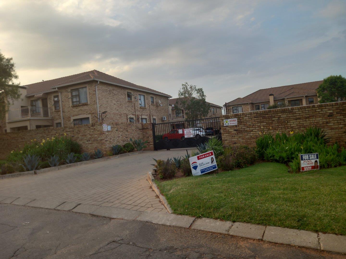 Apartments / flats for sale in Randfontein Randfontein Property