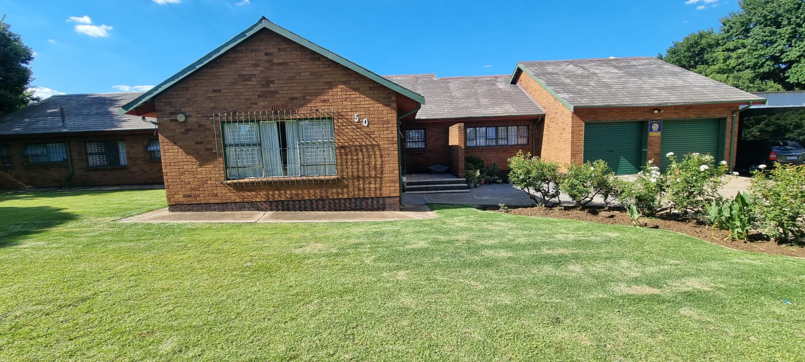 5 Bedroom House for sale in Dunnottar P24113887875